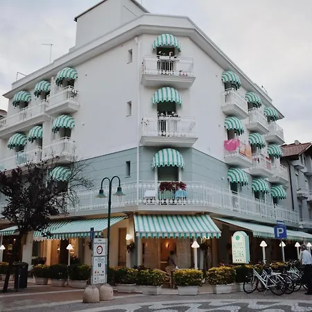 Hotel Flora-3